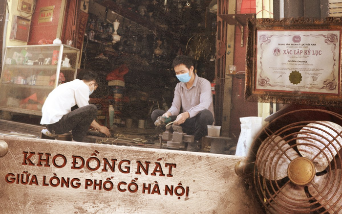 Gặp truyền nhân vua quạt cổ lưu giữ 'kho đồng nát' đắt giá cất giấu trong lòng phố Hà Nội Ảnh 2