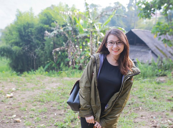 'Hotgirl dân tộc' đình đám một thời khiến dân mạng ngỡ ngàng trước hình ảnh này Ảnh 5