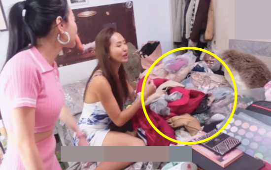 Thiên kim tiểu thư ngàn tỉ gây sốc vì căn phòng ngủ hôi thối, 2 năm không giặt quần áo, đầy xác côn trùng Ảnh 2