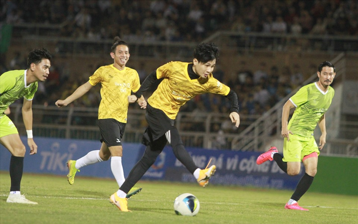 Hot: Siêu sao Văn Toàn tiết lộ bí mật 'động trời' về Jack, nhận xét thẳng về trình độ chơi bóng Ảnh 2