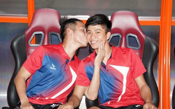 Nguyễn Phong Hồng Duy hôn Phan Văn Đức, Nhật Linh gọi đồng minh đi đánh ghen Ảnh 2