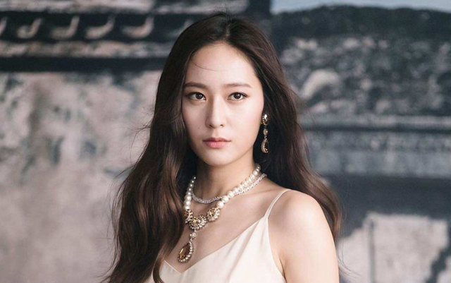 Krystal đứng trên hot search nhiều giờ liền chỉ vì một tin đồn chưa xác nhận Ảnh 2