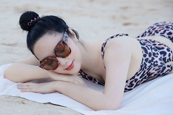 Thế nhưng, nói đến Hoa hậu diện họa tiết da báo, Giáng My là cái tên không thể bỏ qua. 