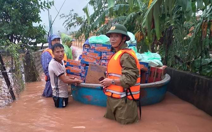 Một chủ tịch xã ở Quảng Bình qua đời vì nhiễm vi khuẩn khi cứu nạn người dân vùng lũ Ảnh 2