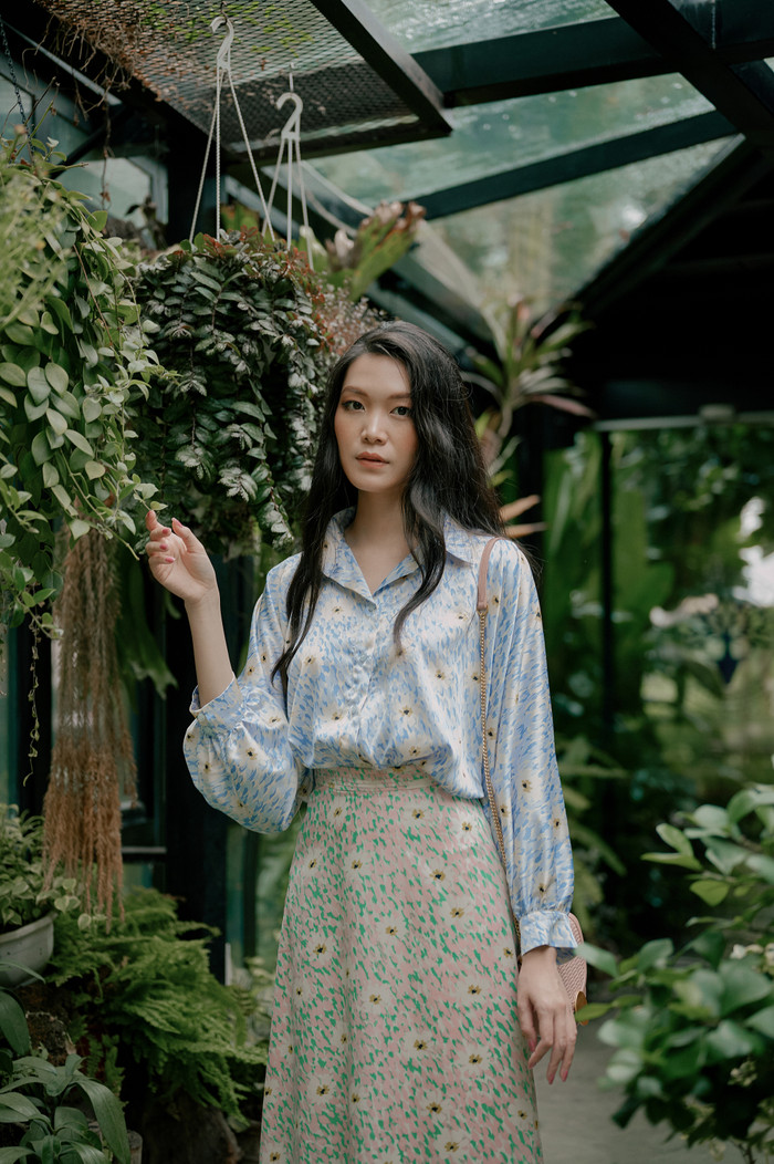  Váy hoa luôn giúp các bạn nữ mang lại nét nữ tính, rạng rỡ và luôn là lựa chọn tuyệt nhất trong thời tiết từ mùa hè nóng nực đến những ngày đông 