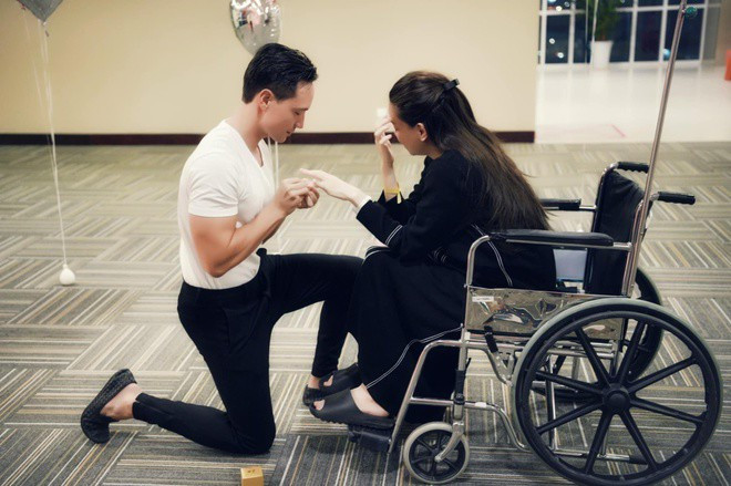 Cô là người phụ nữ đang rất hạnh phúc trong tình yêu. 