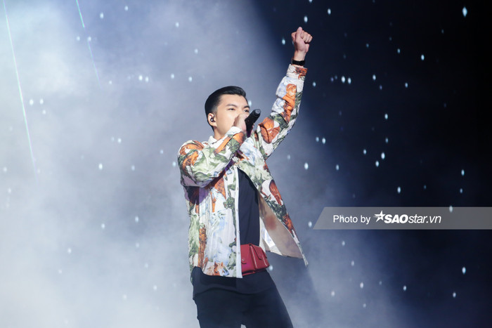 Noo Phước Thịnh cùng HIEUTHUHAI - RichChoi mang 'Tôi là một ngôi sao' thiêu đốt sàn đấu King Of Rap Ảnh 11