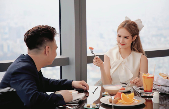 Chuyện tình của cặp đôi trước đây gặp không ít phản đối nhưng gia đình Xemesis lại 'gật đầu' với nàng dâu Xoài Non