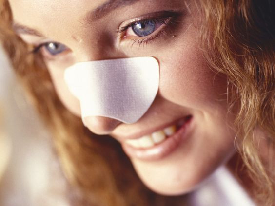 7 sản phẩm skincare quen thuộc có thể làm hỏng da của bạn Ảnh 7