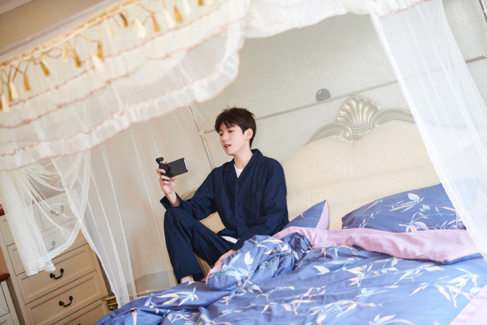 Vương Nguyên (TFBoys) - Hệ thống ngôn ngữ gặp chút 'vấn đề' Ảnh 3