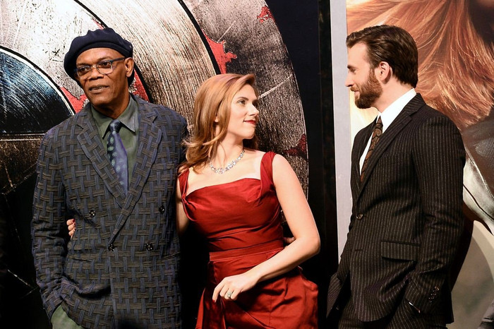 'Trên tình bạn dưới tình yêu', Scarlett Johansson và Chris Evans đích thị là tri kỷ rồi! Ảnh 2