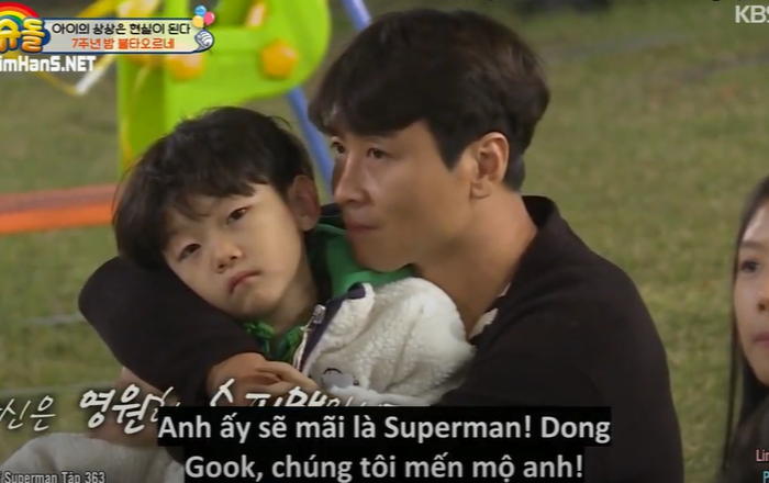 Bố Sian - cầu thủ Lee Dong Gook giải nghệ vĩnh viễn: Nghẹn lời bên cô vợ Á hậu và 5 đứa con! Ảnh 2