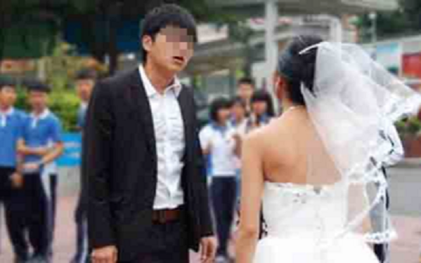 Bị đòi thêm phí đón dâu, chú rể bực dọc đưa ra tuyên bố gây sốc với cô dâu Ảnh 2