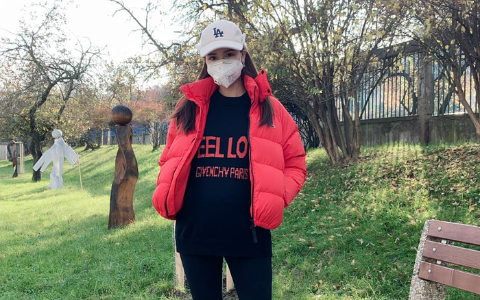 Kỳ Hân - vợ Mạc Hồng Quân khoe dáng khó tin dù sắp lâm bồn Ảnh 2