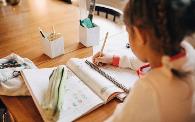 Một nữ sinh mới đây đã cả gan viết thư tay cho bà ngoại của mình để mượn tiền... Ảnh minh họa