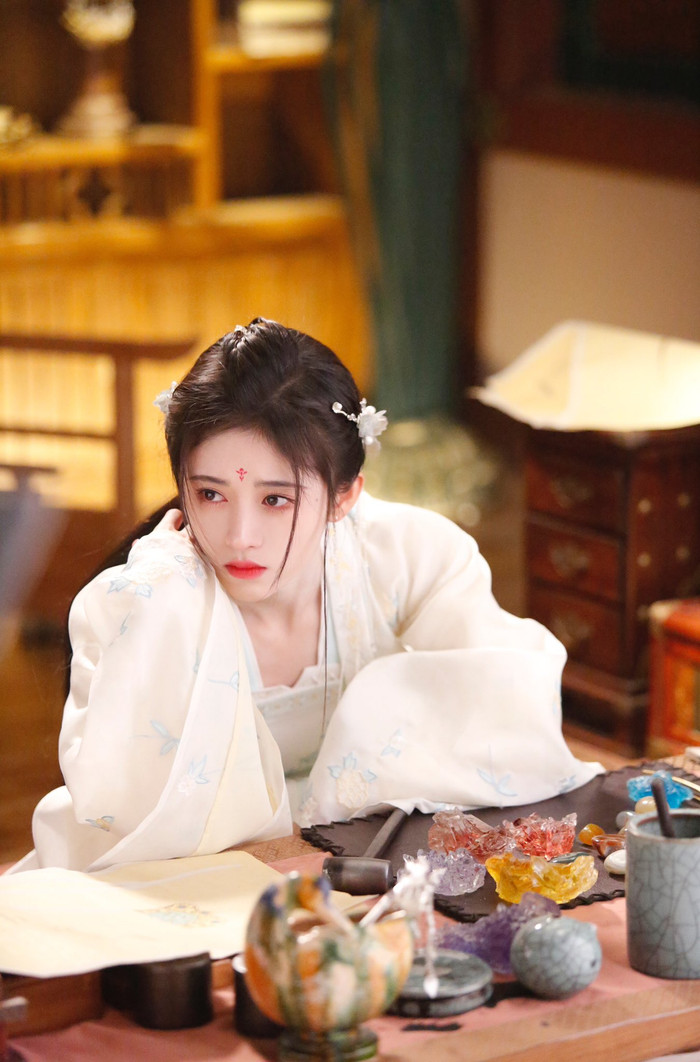 Cúc Tịnh Y trong 'Như ý phương phi': Được khen vì diễn xuất, bị chê cũng vì diễn xuất Ảnh 4
