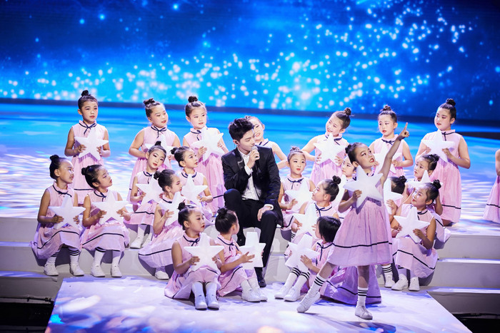 Tiêu Chiến lần nữa chứng minh sức hút đáng nể trên MXH sau lần xuất hiện ở CCTV, được báo chí nhắc đến Ảnh 14