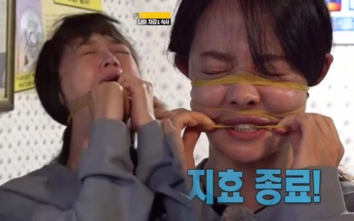 Song Ji Hyo, Jeon So Min, Seventeen đau đớn tột độ vì trò chơi nguy hiểm: 'Running Man' bị Knet chỉ trích Ảnh 2