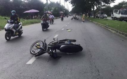Chạy quá tốc độ bị kiểm tra, nam thanh niên tông CSGT bất tỉnh Ảnh 2