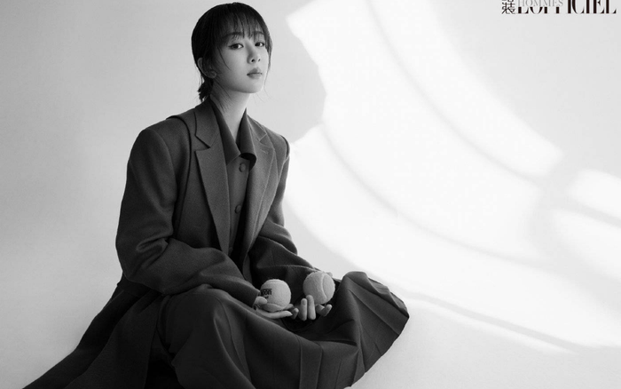 Dương Tử nói chi tiết về cảnh ôm với bạn diễn, tìm được tình cảm chân thật trên người Tiêu Chiến Ảnh 2