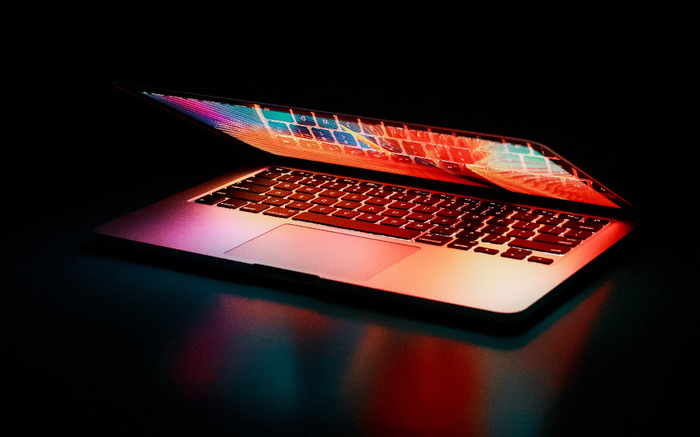 MacBook Pro 15 inch đời cũ tiếp tục bị cấm sử dụng trên máy bay Ảnh 2