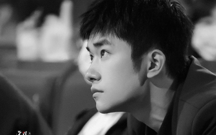 Đạo diễn lớn lên tiếng về tranh cãi giải thưởng tại Kim Tượng của Dịch Dương Thiên Tỉ Ảnh 2