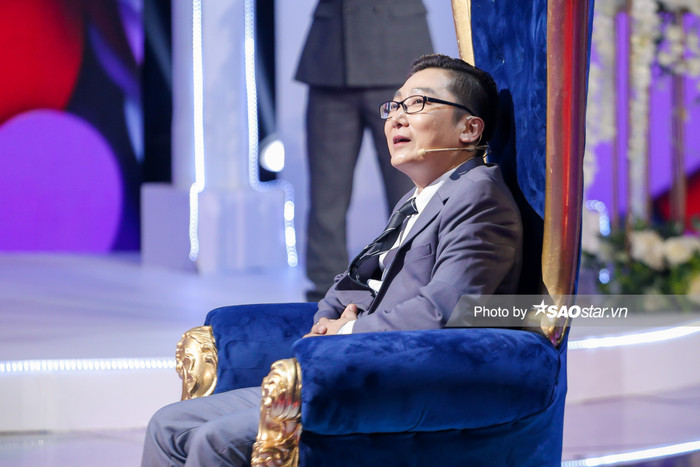 Đình Quý (42 tuổi) đang làm việc trong lĩnh vực bất động sản