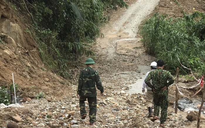 Thông tuyến đường vào thủy điện Rào Trăng 3, tiếp tục tìm kiếm 12 công nhân mất tích Ảnh 2