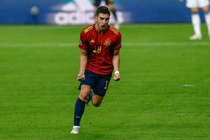 Ferran Torres chói sáng với cú hat-trick vào lưới Die Mannschaft.