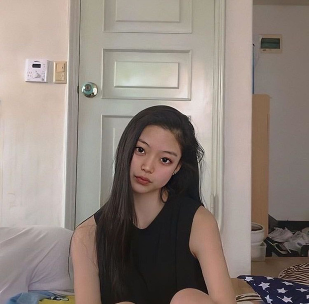 Visual sắc xảo của thực tập sinh Helen.