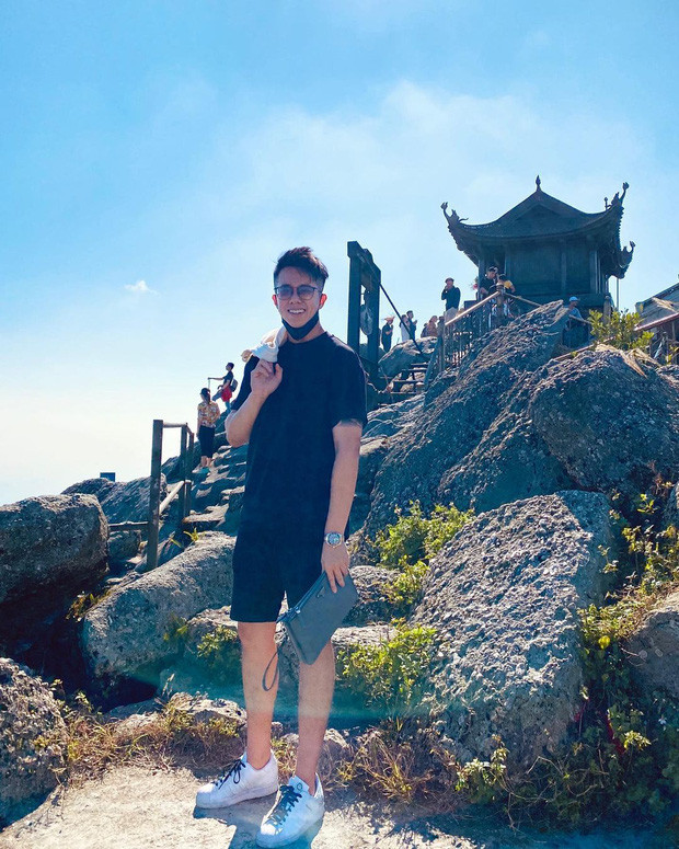 Sau những đồn đoán, cuối cùng Matt Liu cũng chịu đăng ảnh ở đỉnh Yên Tử, ngầm khẳng định đồng hành cùng bạn gái trong chuyến đi này. 