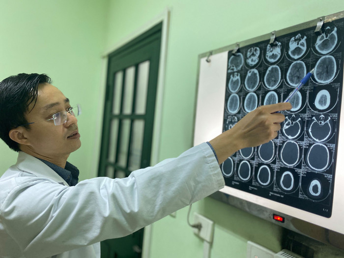 Bác sĩ cảnh báo, người dân nên cẩn trọng khi sử dụng bình gas mini