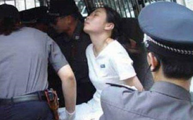 Bị xử bắn vì giết bạn trai, nữ tử tù xinh đẹp vẫn 'bật quan tài' sống dậy Ảnh 2