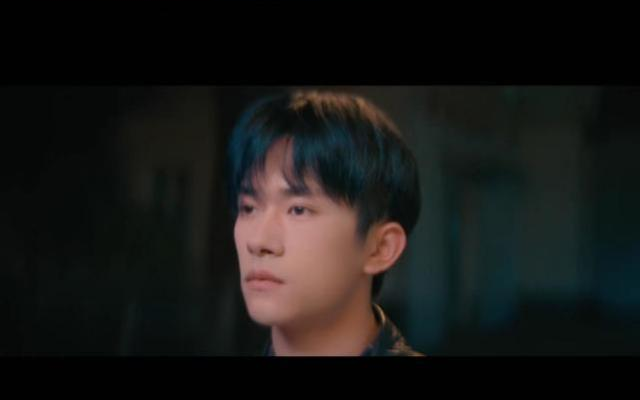 Dịch Dương Thiên Tỉ lập và chuẩn bị rạp hát trong vòng 7 tháng? Ảnh 2