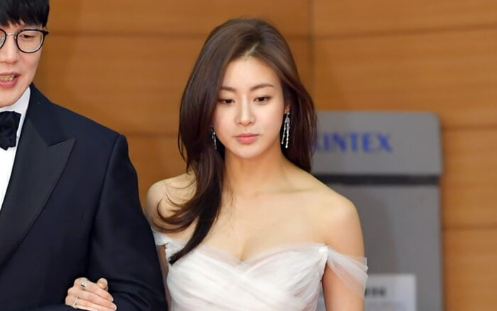 'Bạn gái cũ Hyun Bin' Kang Sora tuyên bố mang thai, hạ sinh vào tháng 4: Có bầu trước khi cưới? Ảnh 2