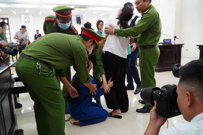 Lời xin lỗi muộn màng của người mẹ bạo hành con gái 3 tuổi tử vong: 'Mong linh hồn con siêu thoát' Ảnh 2