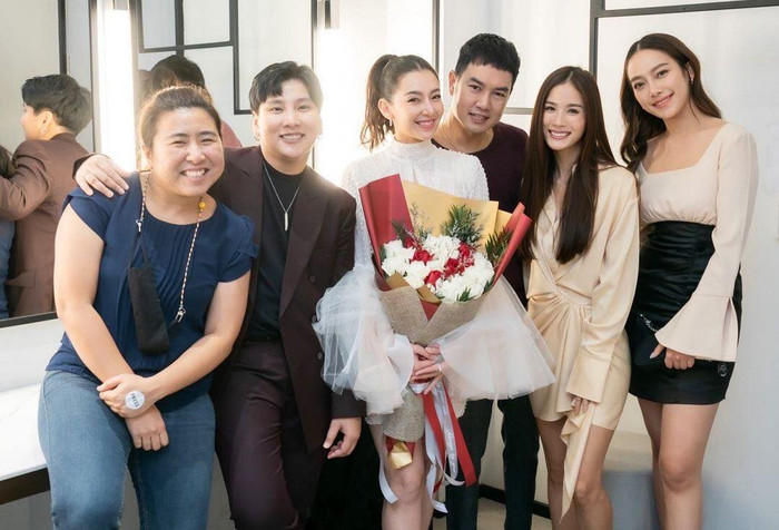 Bella Ranee không áp lực về doanh thu của phim điện ảnh 'E-Riam Sing', giữ vé mời dành riêng cho bạn trai Ảnh 6