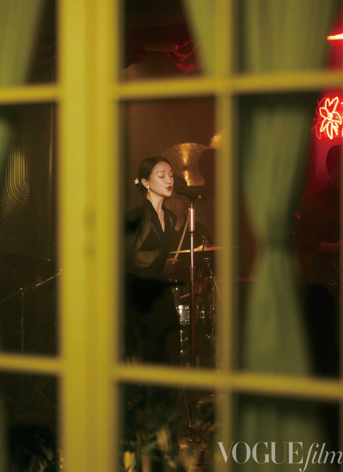 Dương Mịch, Vương Nhất Bác cùng Lưu Thi Thi tham dự 'LHP thời trang VogueFilm 2020' Ảnh 48