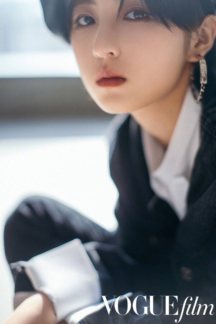 Sự đột phá này không chỉ giới hạn ở ngoại hình mà hy vọng sẽ thể hiện nhiều khả năng hơn trong phong cách trình diễn.