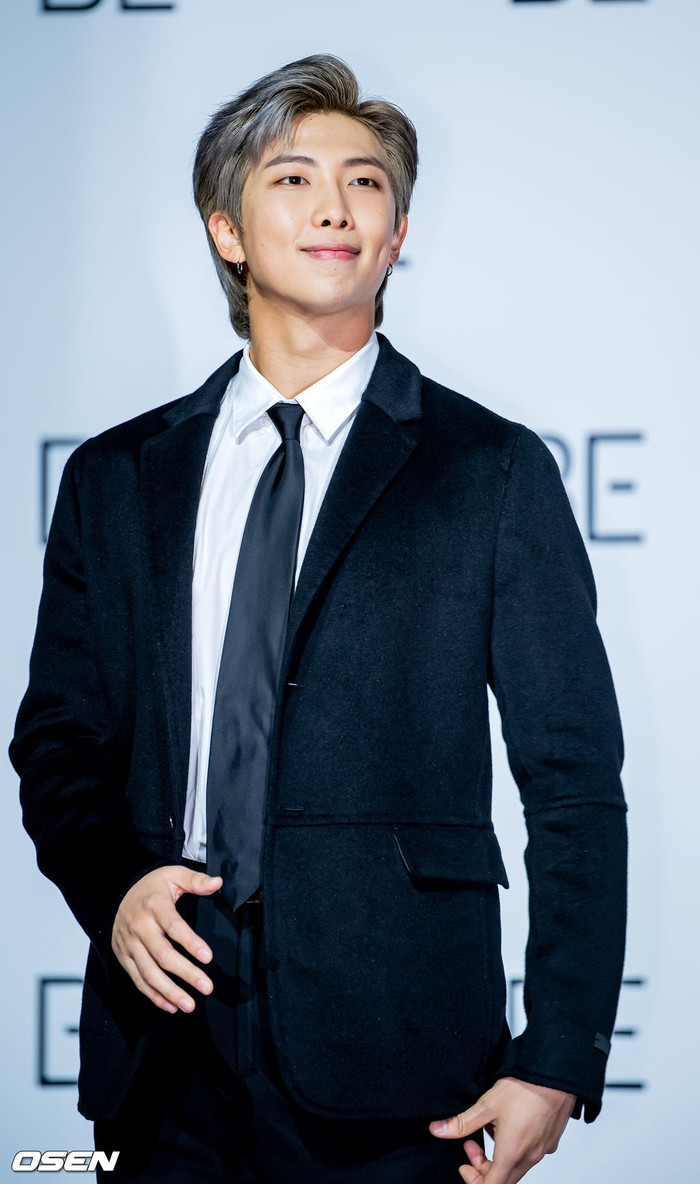 RM.