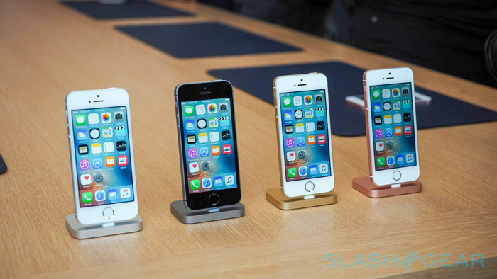 Nhiều khả năng, iPhone 6s / 6s Plus / SE sẽ không còn được hỗ trợ iOS 15 vào năm sau. (Ảnh: Slash Gear)