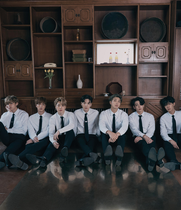 Review album mới của BTS: Hành trình tìm lại từng mảnh vụn của cuộc sống bình thường Ảnh 6