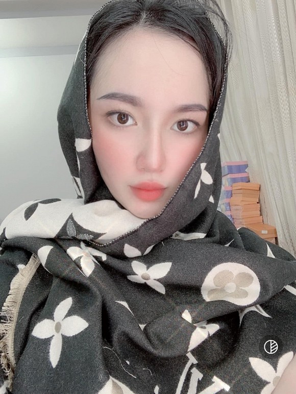 Nhiều người nhận xét Quỳnh Trang sở hữu nhan sắc không kém cạnh bất cứ hotgirl nào.