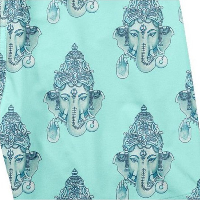 Họa tiết thần Ganesha được in trên mẫu quần lửng của hãng thời trang Jon Cotre.