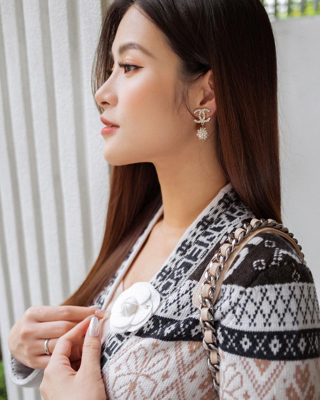 Gương mặt, góc nghiêng 'thần thánh' dễ khiến công chúng đổ gục.