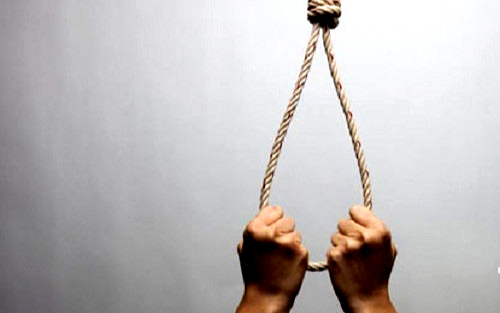 Phát hiện cô giáo tiểu học tử vong trong tư thế treo cổ cạnh thi thể con trai 11 tuổi Ảnh 2