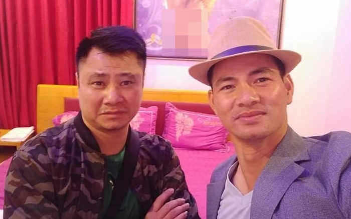 Bị BTC xếp nhầm phòng 'uyên ương', Xuân Bắc - Tự Long hết hồn trước món mà quà fan đòi tặng Ảnh 2