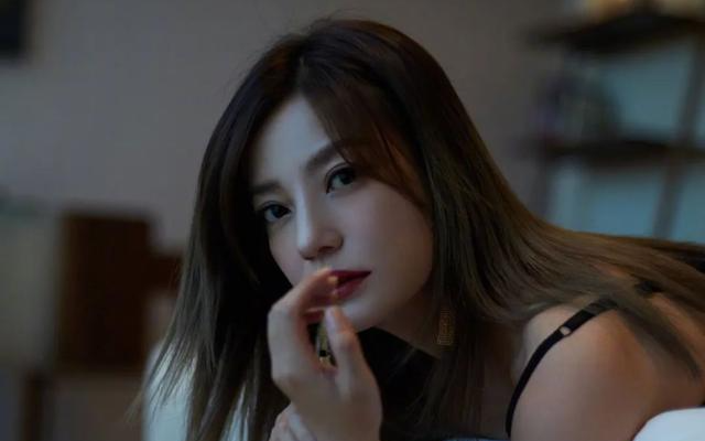 Những cặp sao không tổ chức đám cưới: Chọn lấy chồng đại gia nhưng Triệu Vy chẳng được cưới hỏi Ảnh 2