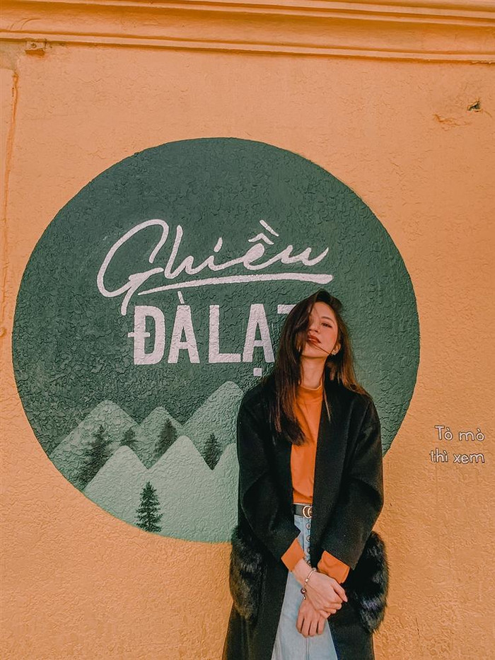 Hình ảnh sắc sảo, khí chất trên trang cá nhân của cô nàng