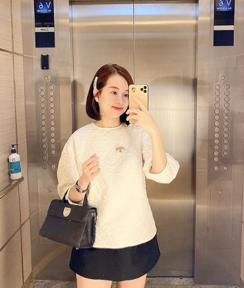 Nhan sắc xinh đẹp của cô nàng 